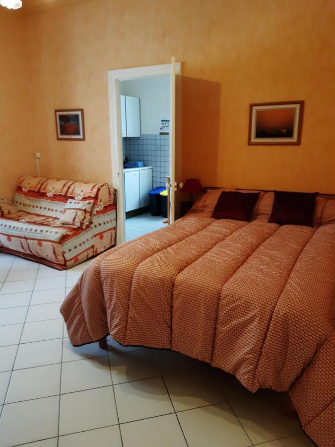 Le Select Apartment Néris-les-Bains Екстериор снимка